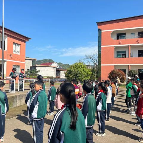 东岗小学2024春防溺水宣誓签名活动纪实