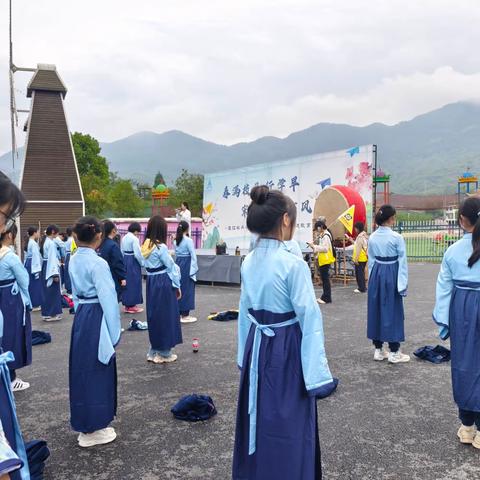 重庆璧山中学“春满枝头行学早  宋韵千年古风行”研学活动