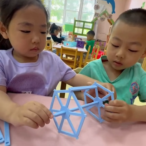 津南七幼·【游戏活动】养蚕缫丝 ——自制蚕茧抽丝机项目活动