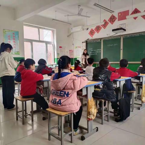 【西里疃小学】以研促教，共同成长