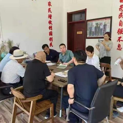 省农业农村厅派员到肥乡实地考察区老促会重点促进项目小麦抗旱壮根增产拌种剂使用情况给予好评