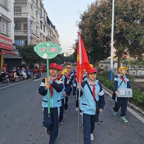 米香弥漫常忆公，吃粮不忘袁隆平——灌阳县民族小学191班开展劳动教育暨农耕文化实践研学活动