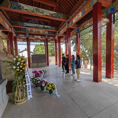 忠魂无朽 山河无恙---北环二建社区清明节祭英烈活动