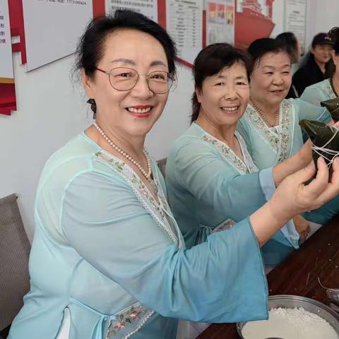苏曹乡北环二建社区:“粽”情端午    巾帼帮忙    共促和谐