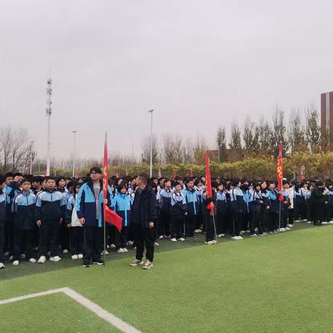 心怀感恩，行有所敬——学校主题升旗仪式纪实