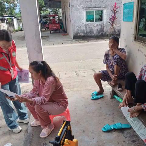 江边乡网格员开展“世界艾滋病日”宣传活动