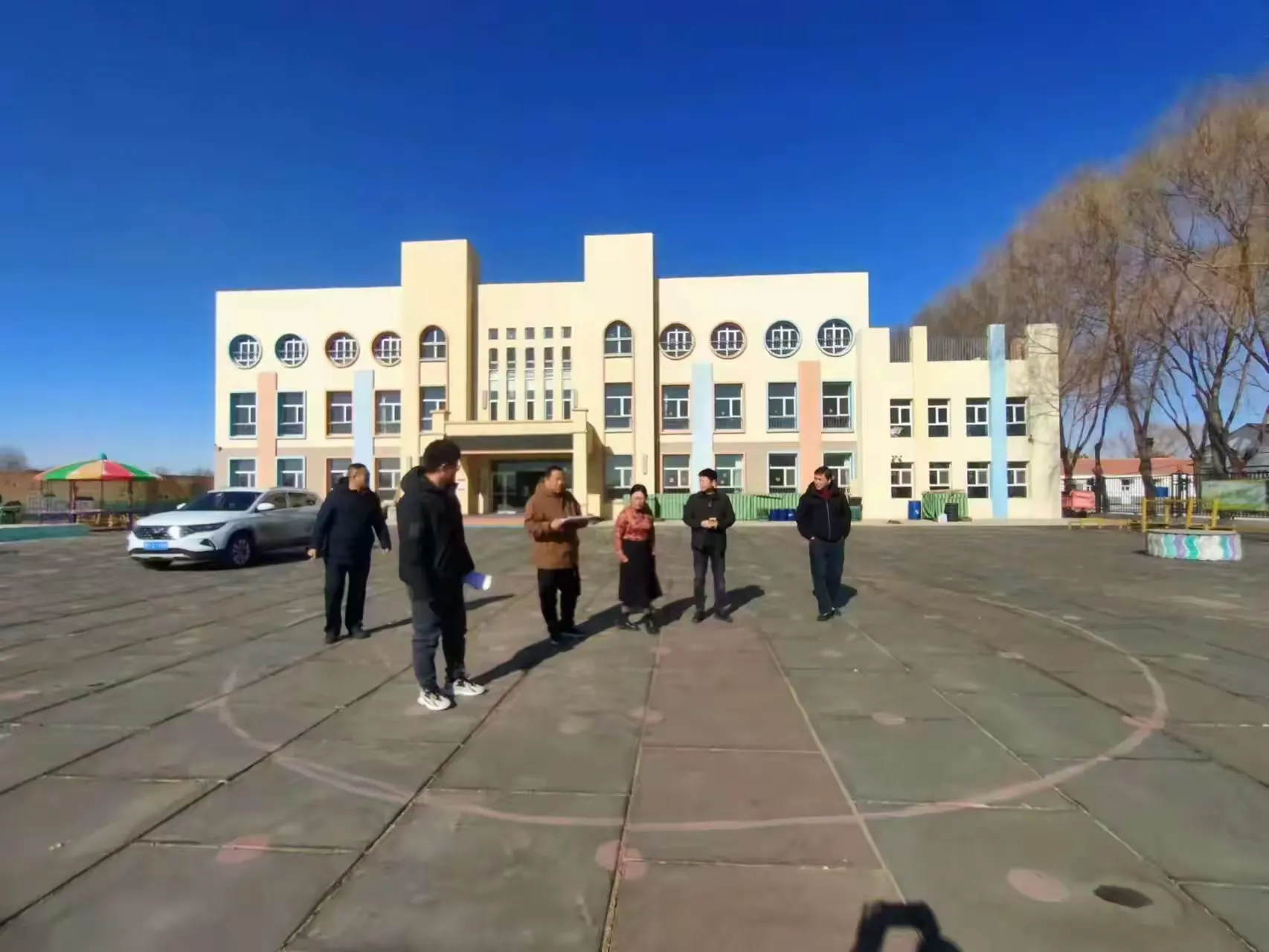 简篇-“安全无小事,排查入细微”——乌敦套海镇中心小学开展期初安全检查