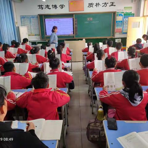 “异”出精彩，“同”样收获——百泉小学开展同课异构听评课教研活动