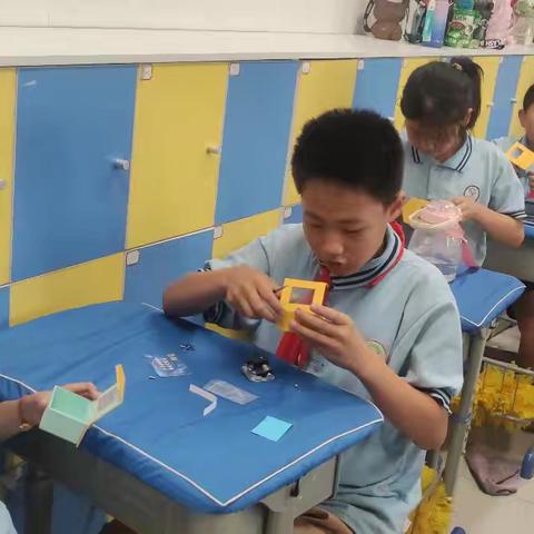 钱小四年级科学实验社团【自制八音盒】