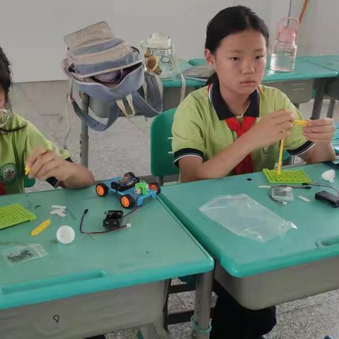 五洲观澜小学科学实验社团【声控路灯】