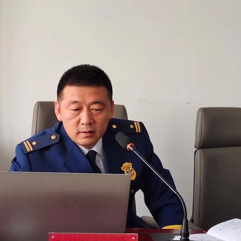 居安思危保平安丨乌拉特后旗消防救援大队联合旗文化市场行政执法局开展餐饮娱乐场所节前消防安全培训及演练