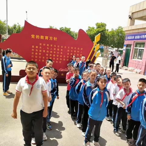 食之有味，美在其中——湖滨路小学午间管理服务掠影