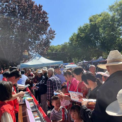 底庙镇开展“全民携手  共筑禁毒长城”教育宣传活动