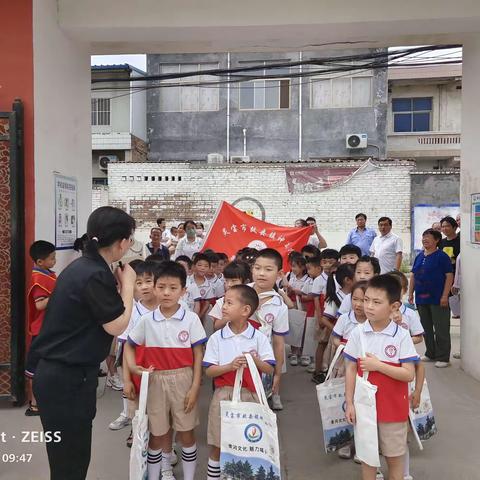 【故县教育】晨阳幼儿园     走进小学，快乐成长