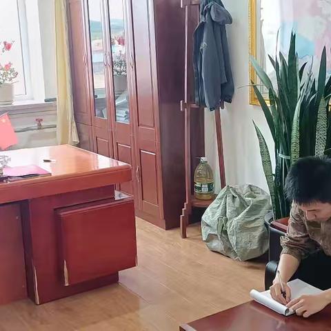 库都尔森工公司森林经营中心开展“学思想、话同心、听真言”党外代表人士谈心谈话活动