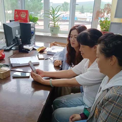库都尔森工公司森林经营中心积极组织女职工开展“巾帼劳模工匠云展映”活动