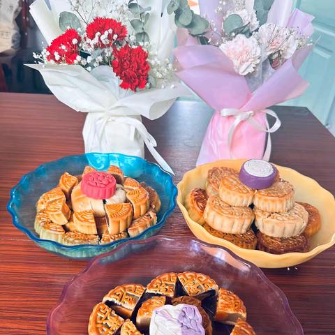 公幼庆中秋 天涯共此时