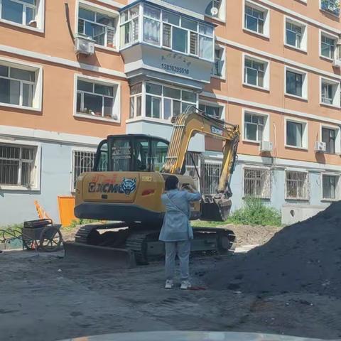 赵园社区解决居民问题协助老旧小区改造
