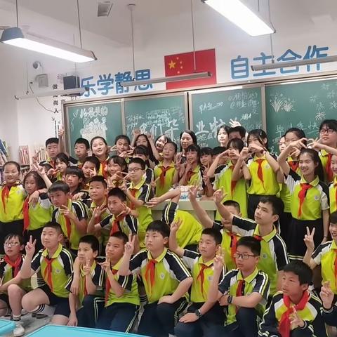 家长护学岗 爱心助成长——金湾小学六年级二班家长护学岗一周纪实