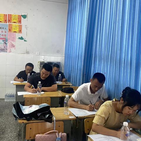 吉首市中小学教师暑期全员培训———记白岩小学培训第四天