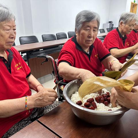 “浓浓端午情 颗颗敬老心”益寿光年逸乐医养中心端午节系列活动