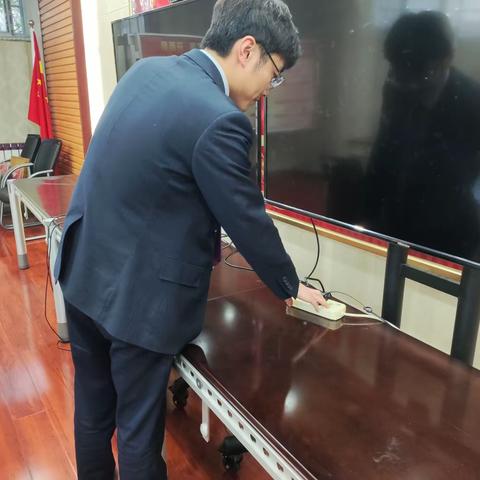 泾川支行周安全自查