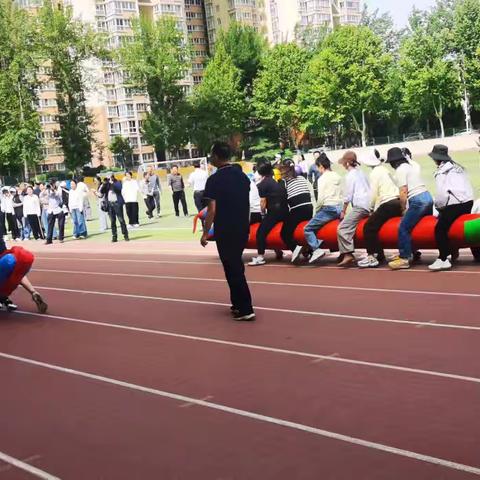 西工大社区开展春季趣味运动会