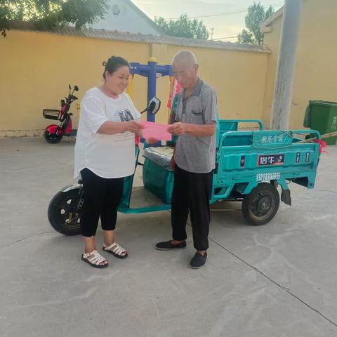 杨董村网格员《提高反诈意识》守住家中钱袋子。