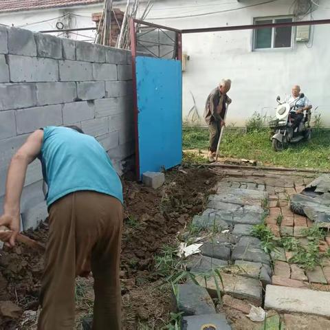 杨董村网格员田秀清:公益岗人员为五保户维修水管：温暖守护乡村老人生活