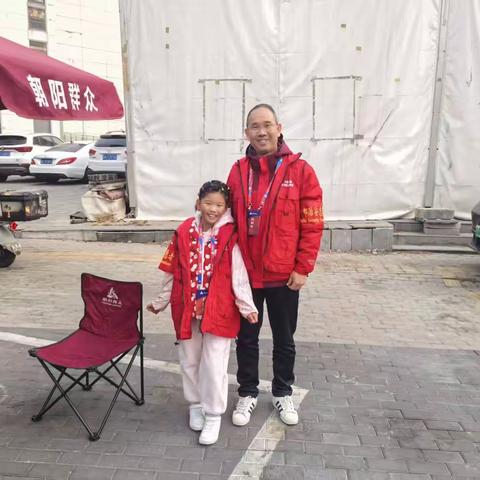 志愿身影映福娃·站岗执勤育担当-嘉福社区福娃志愿者参与社区志愿活动