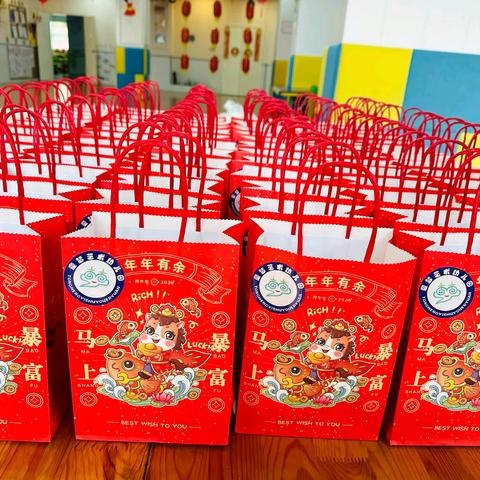品宣恩土家年味 童梦萌娃贺马年——宣恩童梦幼儿园迎新年民俗活动
