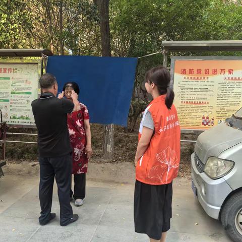 定格岁月温情，免费证件照活动暖人心