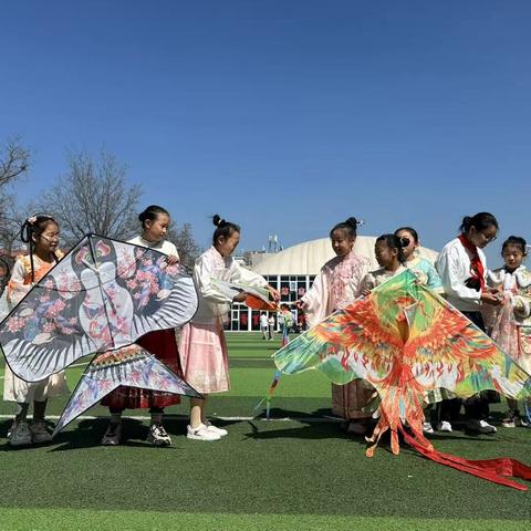 课本有“戏” “剧”现精彩——记五年7班课本剧展演活动