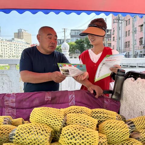 【桃园街道】禁毒宣传进集市，防范意识入民心