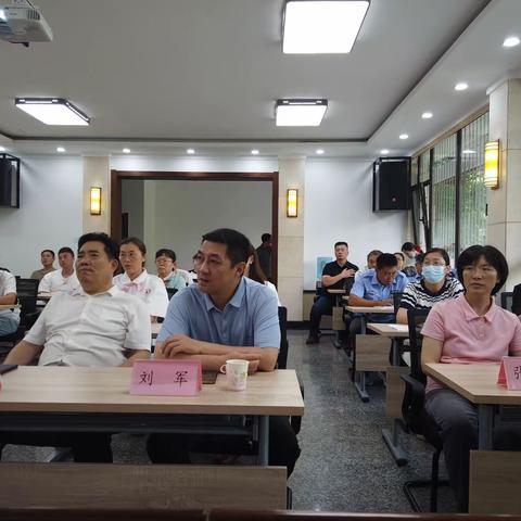 趵突泉街道政协联络室组织公共场所急救知识培训会