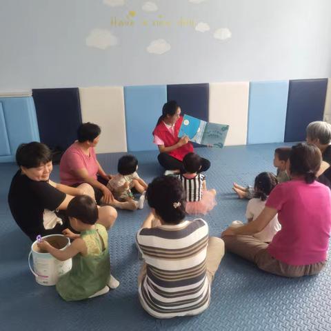 垦利区一幼集团党支部联合和平社区开展“小种子”亲子课堂活动第二十八期