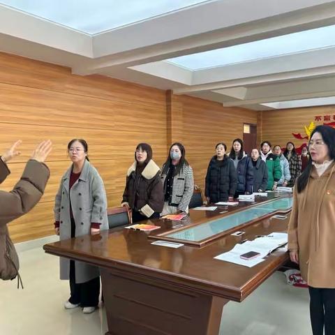 “传承雷锋精神 争当时代先锋”——垦利区第二实验小学开展3月份主题党日活动