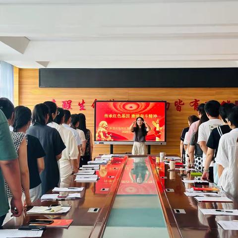 “传承红色基因 赓续奋斗精神”——垦利区第二实验小学开展7月份主题党日活动