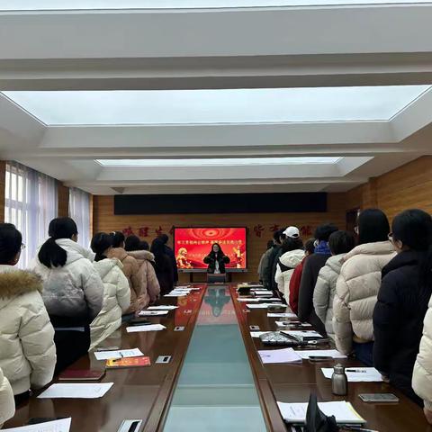“学习贯彻两会精神 凝聚奋进发展力量”垦利区第二实验小学开展3月份主题党日活动