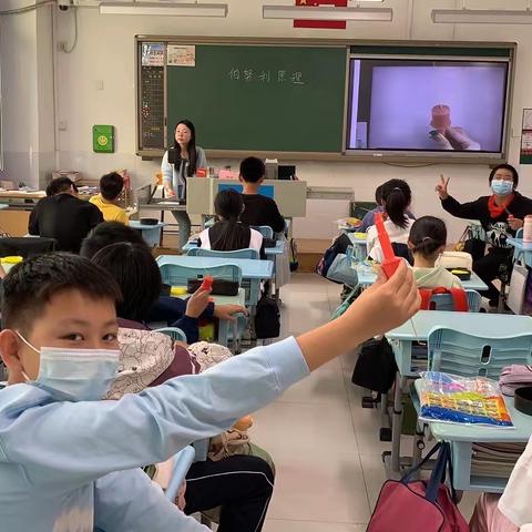 探索科技奥秘，点亮智慧童年——白家庄小学汇景苑校区六年级1班实践活动