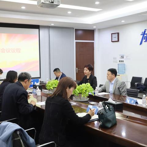 青岛金融工会调研组一行至太平人寿青岛分公司进行全国金融五一劳动奖状授牌表彰