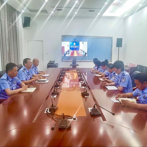 警令部专题传达学习有关会议精神和领导讲话精神