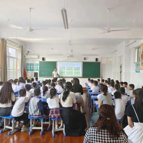 “百尺竿头更思进，听课评课学为先” ——第三实验小学二年级组教学活动纪实