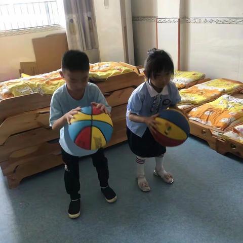 金太阳幼儿园-果（二）班-从小养成锻炼身体的好习惯