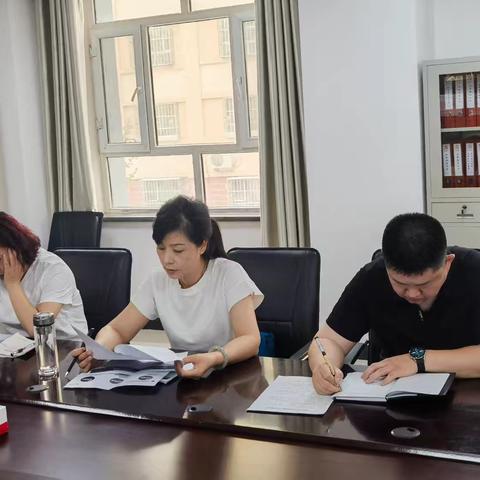 新疆分公司理赔部鞠总一行莅临克州分公司指导工作