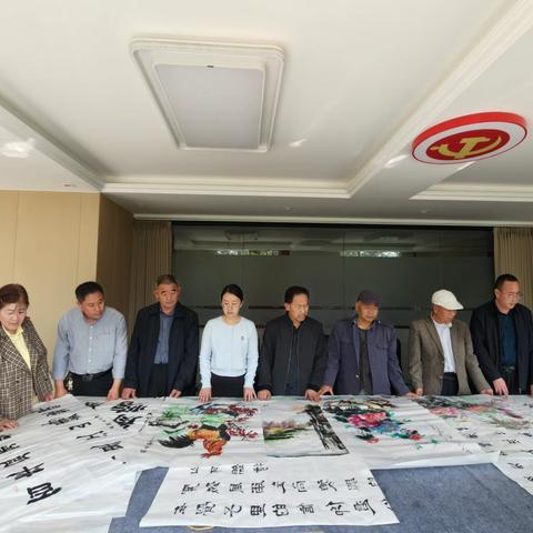 4月13日上午，住黄店镇政协委员活动组开展“玫瑰有约·翰墨同心”议事协商活动