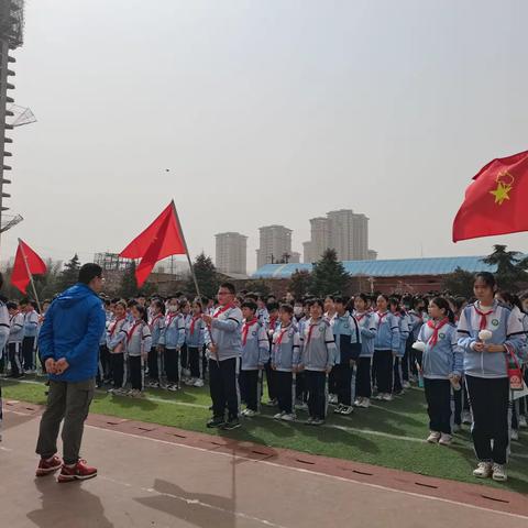 “双争”有我︱缅怀先烈  做新时代好少年——逸夫艺术小学“清明节”烈士陵园祭扫活动