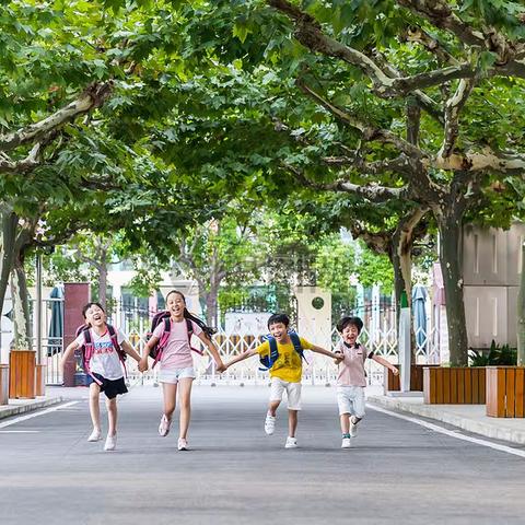 齐心协力•家校同行——和田市第四小学家长会