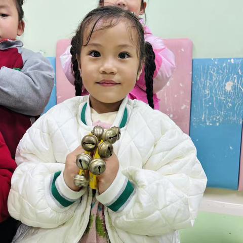 记一场活力满满的《瑶族舞曲》节奏乐演奏—中一班