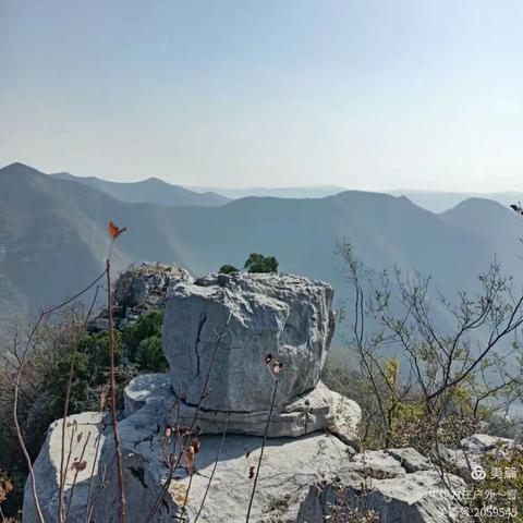 3.2号周日 网红经典 双龙洞～大脚印～飞来石～太行天梯 河南版西柏坡古村落 野线穿越